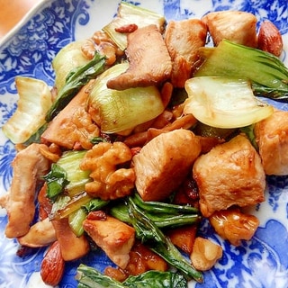 実は早い！裏技で鶏むね肉&チンゲン菜のナッツ炒め♪